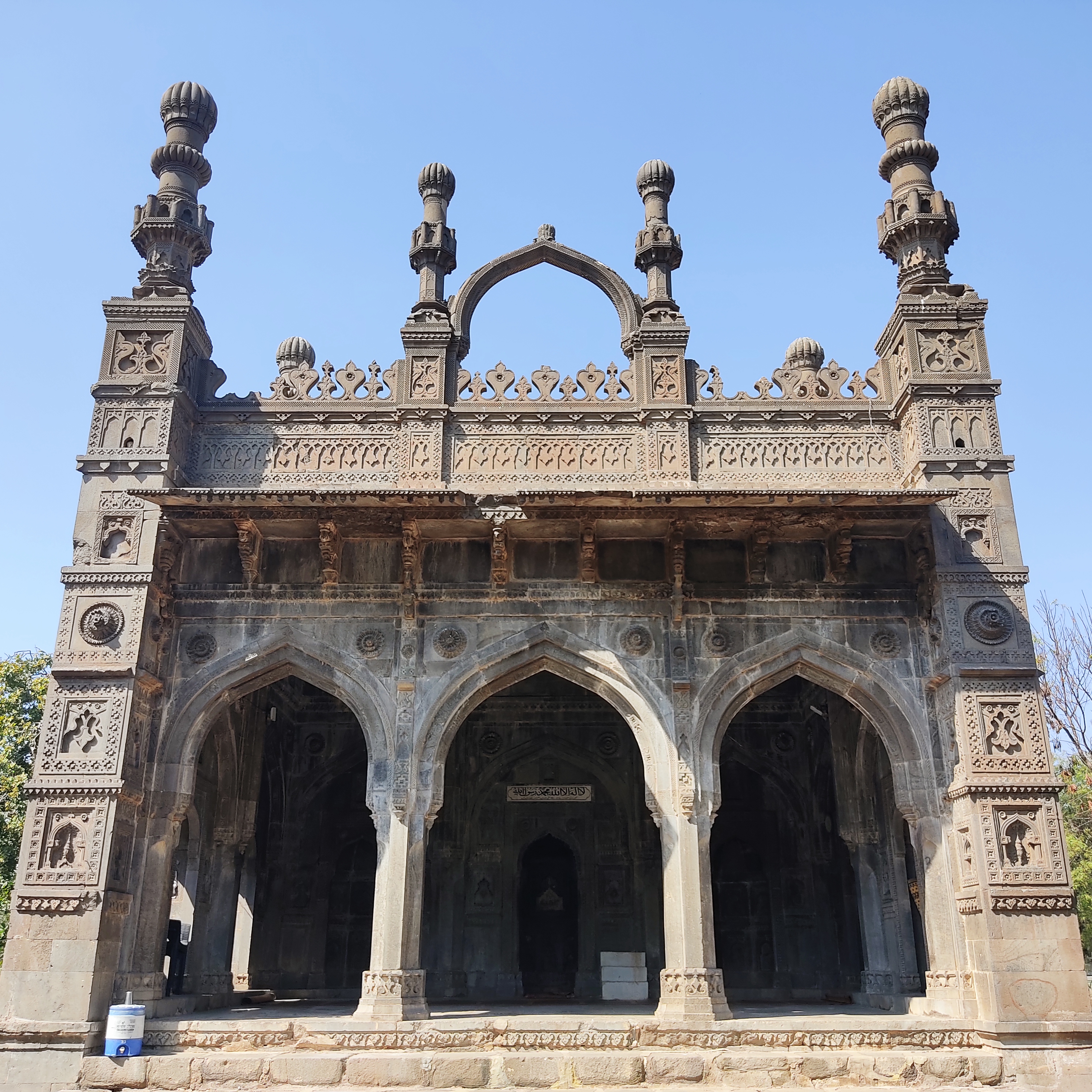 Damdi Masjid c. 1562